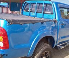 TOYOTA HILUX - 3