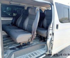 Toyota Hiace - 6