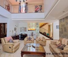 Exquisite 5 Bedroom townhouse on 1 acre plot for Sale - 5