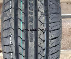 195/65 R15 MAXTREK