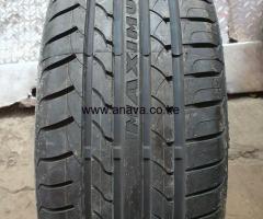225 /60 R16 MAXTREK