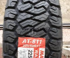 225 /60 R17 Maxxis RAZR 811