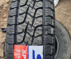 225 /75 R15 SPOTRAK