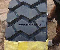 12 R22.5 TRACMAX (diff)