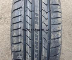 215 /55 R16 MAXTREK